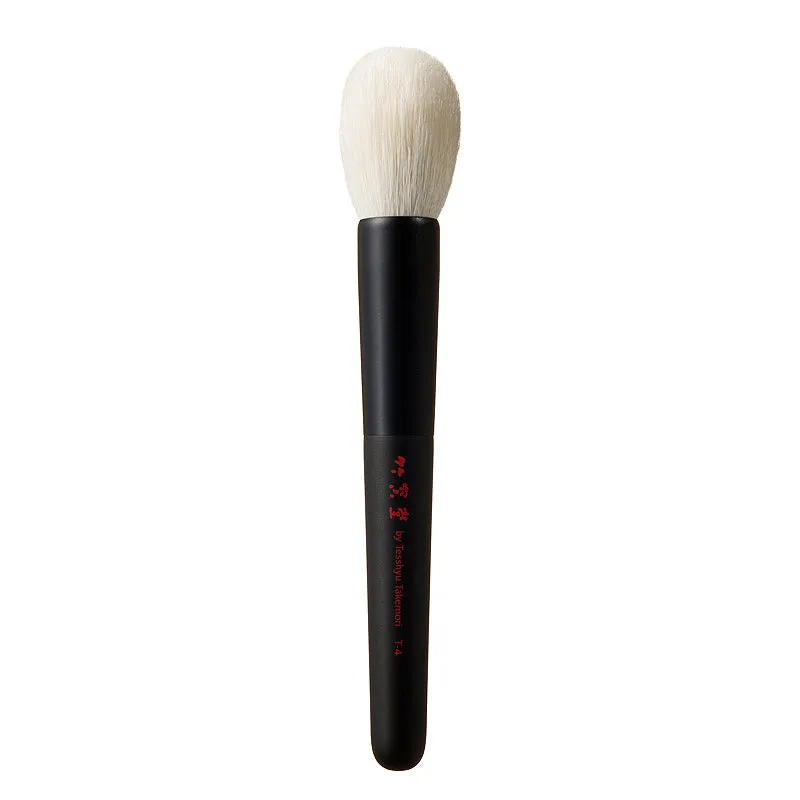 Chikuhodo T-4 Cheek Brush, Takumi Series