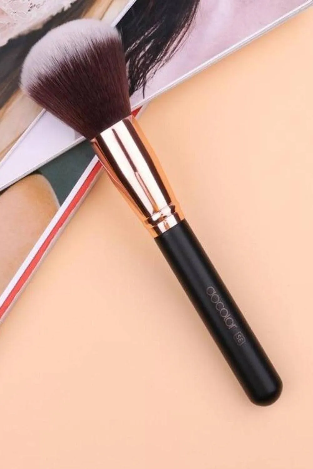 Foundation Fan Contour Flat Top Highlighter Makeup Brushes