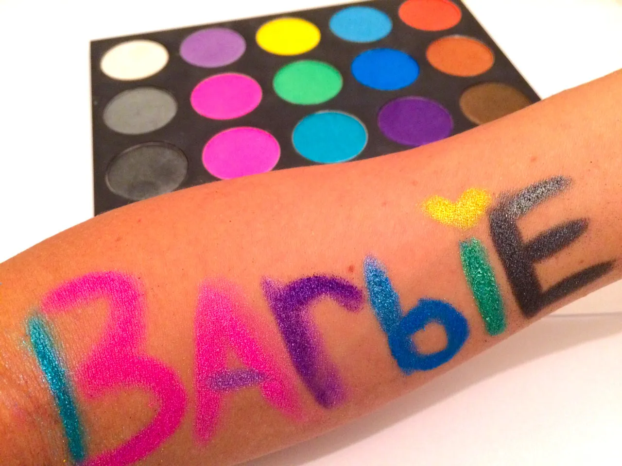 *HUGE DEAL!*  UNICORN SUGAR SKULL (30 PC Matte/Shimmer Pressed Palette)
