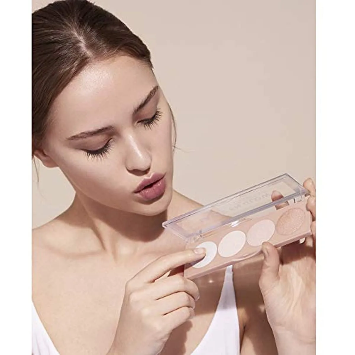 LOreal Paris La Vie En Glow Highlighting Powder Palette for Warm Glowing